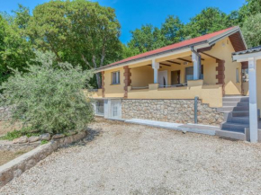 Exotic Holiday Home in Tribanj Kru ica near the Sea